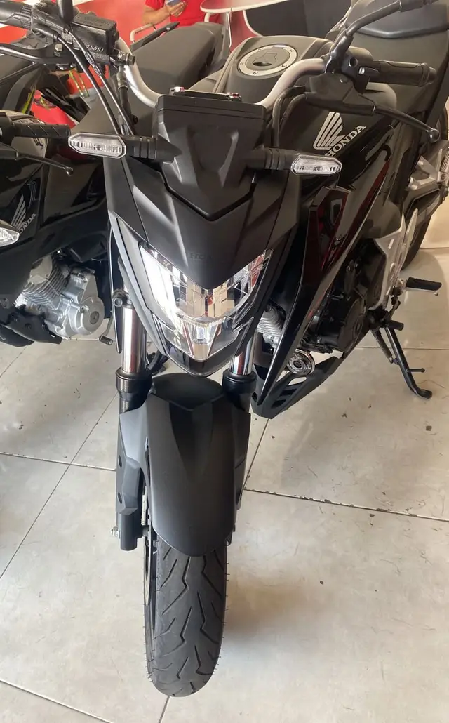 Moto Honda CB 300F Twister 2024 (CBS)