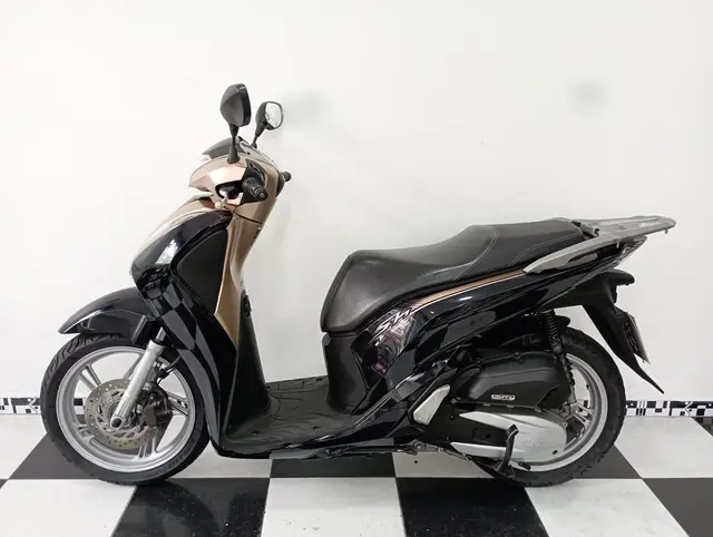 Moto Honda SH 150i 2020 DLX