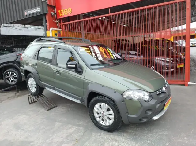 Carro Fiat Palio Weekend 2014 Adventure Locker 1.8 8V Dualogic (Flex)