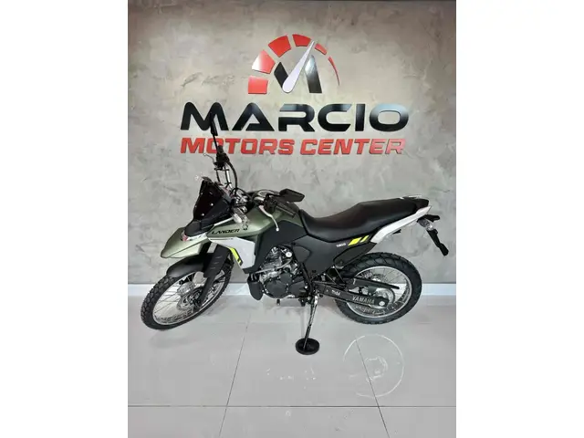 Moto Yamaha XTZ 250 Lander 2025 Connected