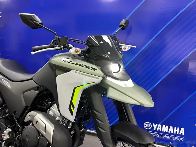 Moto Yamaha XTZ 250 Lander 2025 Connected