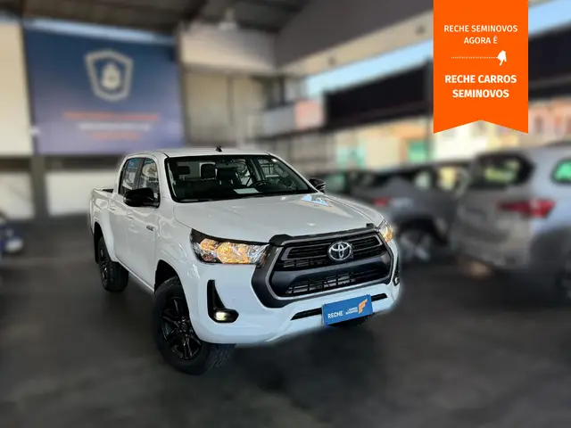 Carro Toyota Hilux Cabine Dupla 2024 SR 4x4 2.8 Diesel