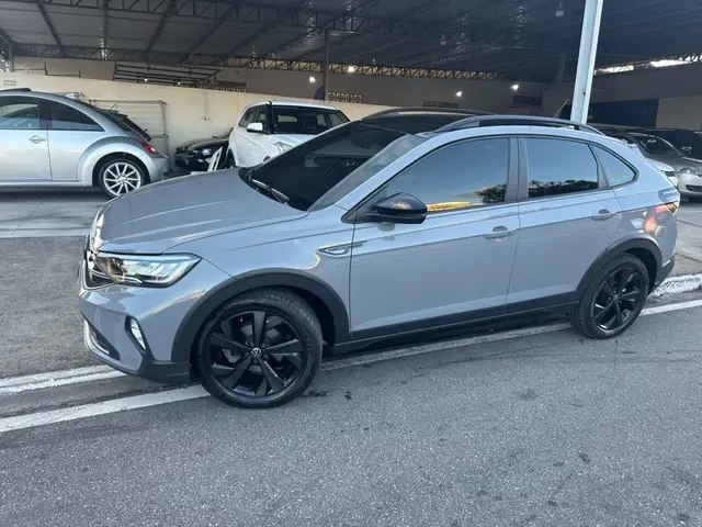 Carro Volkswagen Nivus 2024 Highline 200 TSI