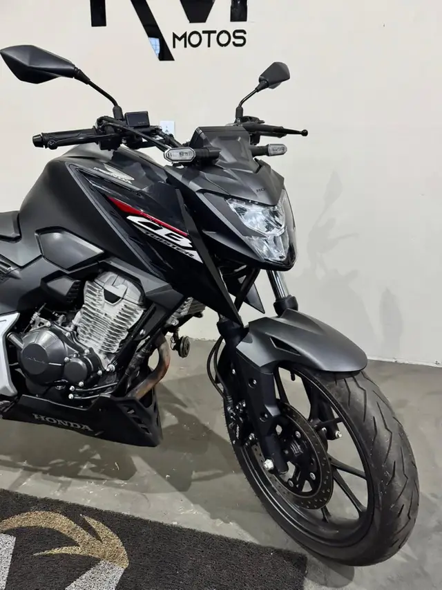 Moto Honda CB 300F Twister 2025 (ABS)