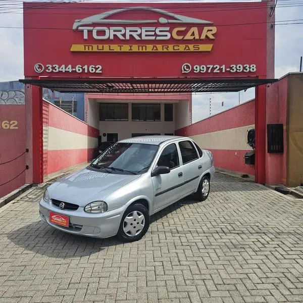 Carro Chevrolet Classic 2005 Corsa Sedan  Life 1.0 VHC