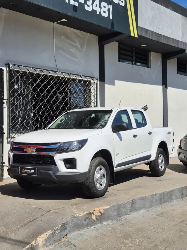 Carro Chevrolet S10 Cabine Dupla 2023 LS 2.8 Turbodiesel