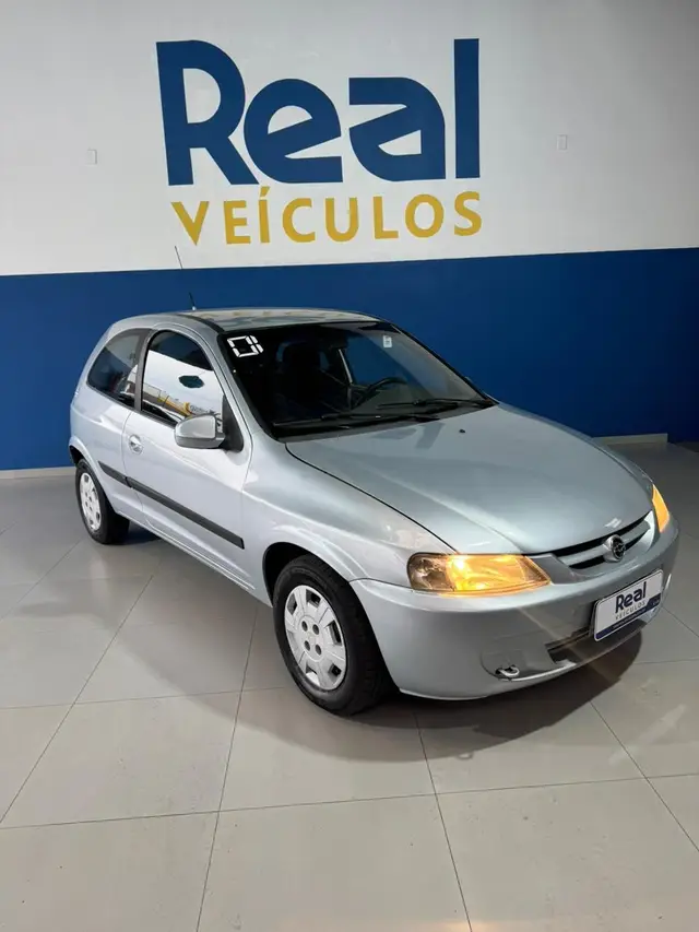 Carro Chevrolet Celta 2001 1.0