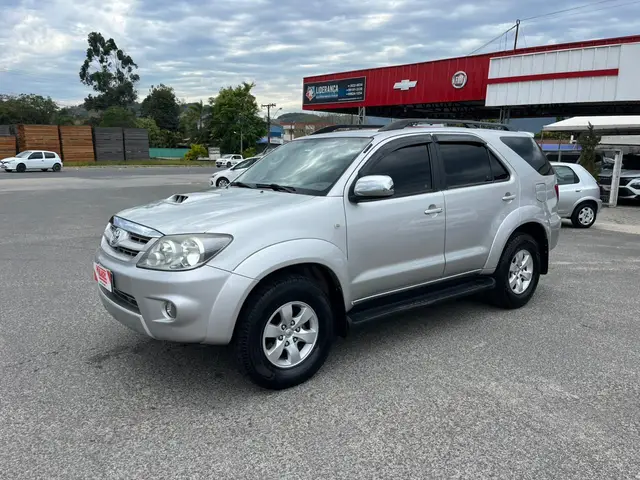 Carro Toyota Hilux SW4 2007 SRV 4x4 3.0 Turbo  (aut)