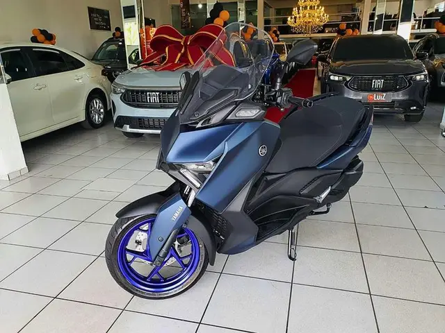 Moto Yamaha XMax 2025 250 Connected