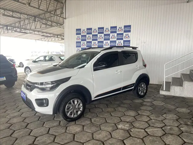 Carro Fiat Mobi 2025 Trekking 1.0