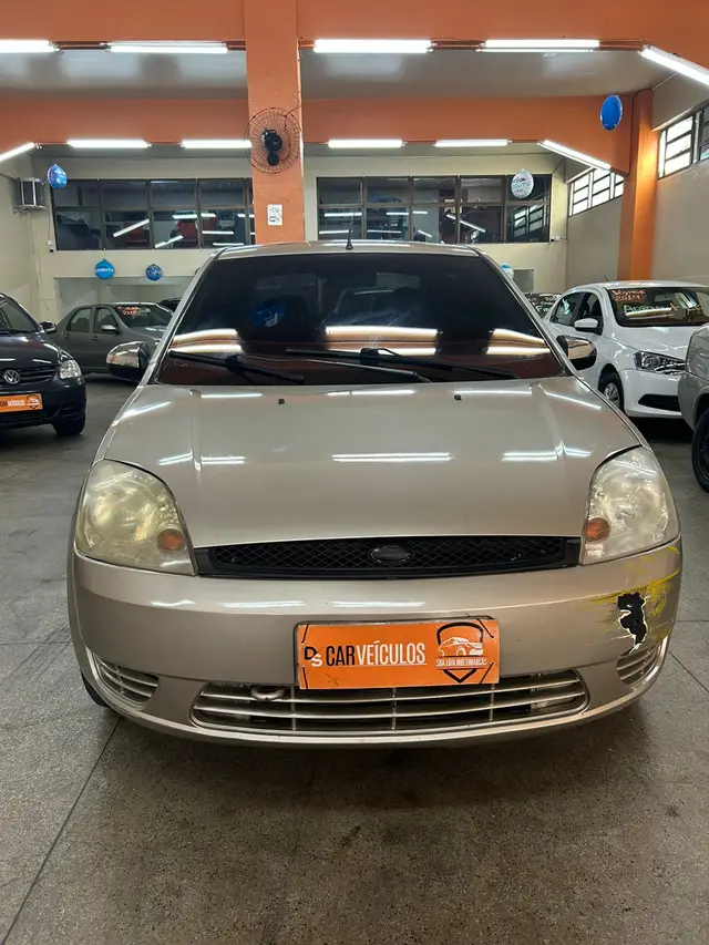 Carro Ford Fiesta Sedan 2007 1.0 (Flex)