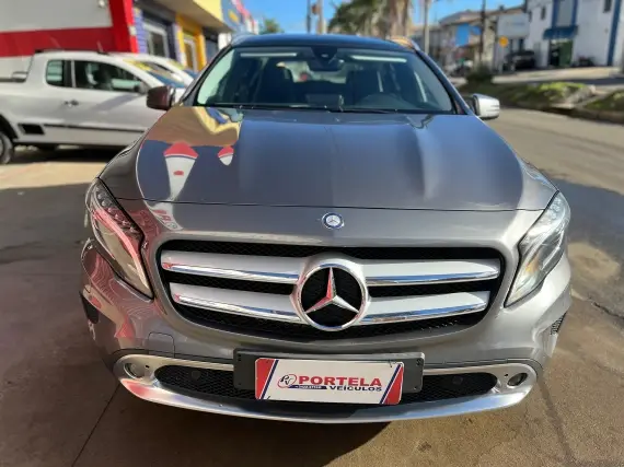 Carro Mercedes-Benz GLA 250  2017 GLA 250 Sport