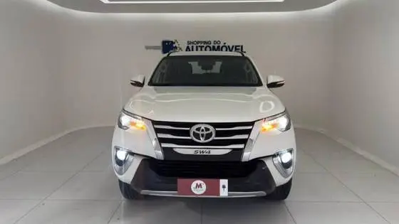 Carro Toyota SW4 2017 2.8 TDI SRX 5L 4x4 (Aut)