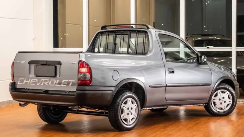 Chevrolet Corsa picape à venda rodou só 37 mil km e leva mesma carga da Montana
