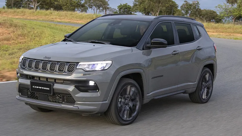 Jeep Compass S 2022 troca motor diesel pelo turboflex a R$ 187.990