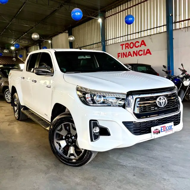 Carro Toyota Hilux Cabine Dupla 2019 Hilux 2.8 TDI CD SRX 50th 4x4 (Aut)
