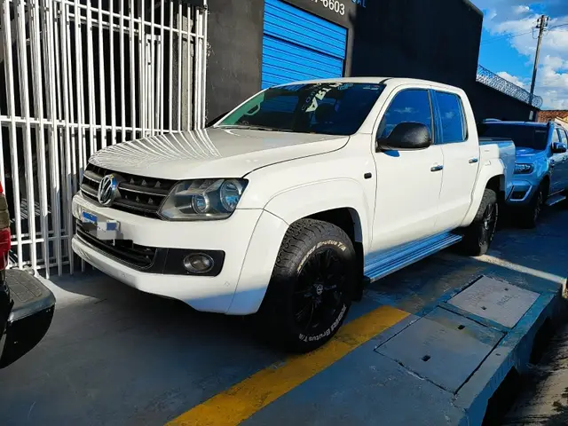 Carro Volkswagen Amarok 2013 2.0 CD 4x4 TDi Highline (Aut)