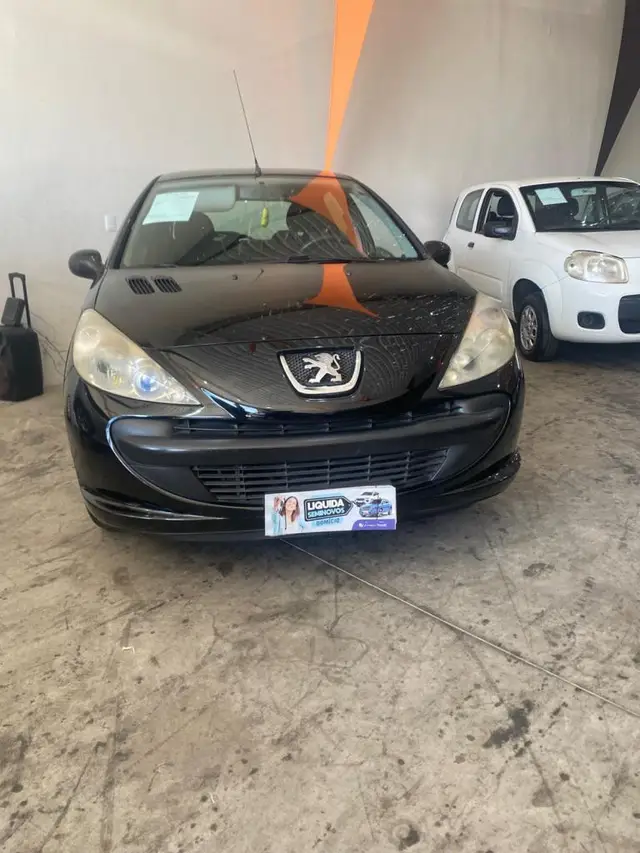 Carro Peugeot 207 2010 Hatch XR 1.4 8V (flex) 4p