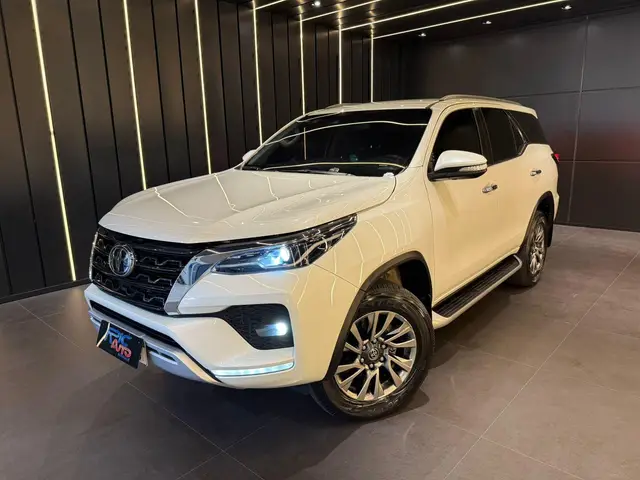 Carro Toyota SW4 2021 SRX 2.8 turbodiesel 5L 4x4 (Aut)