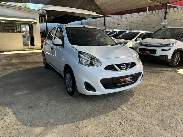 Carro Nissan March 2017 1.0 12V S (Flex)