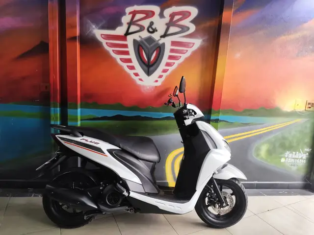 Moto Yamaha Fluo 2023 ABS