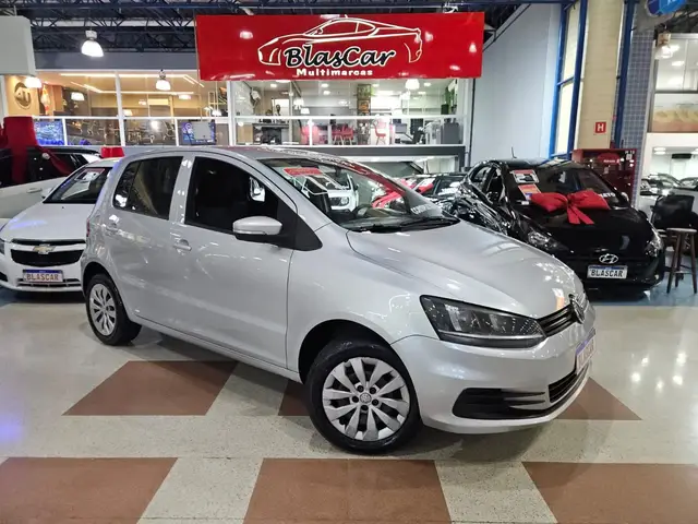 Carro Volkswagen Fox 2017 1.6 MSI Trendline (Flex)