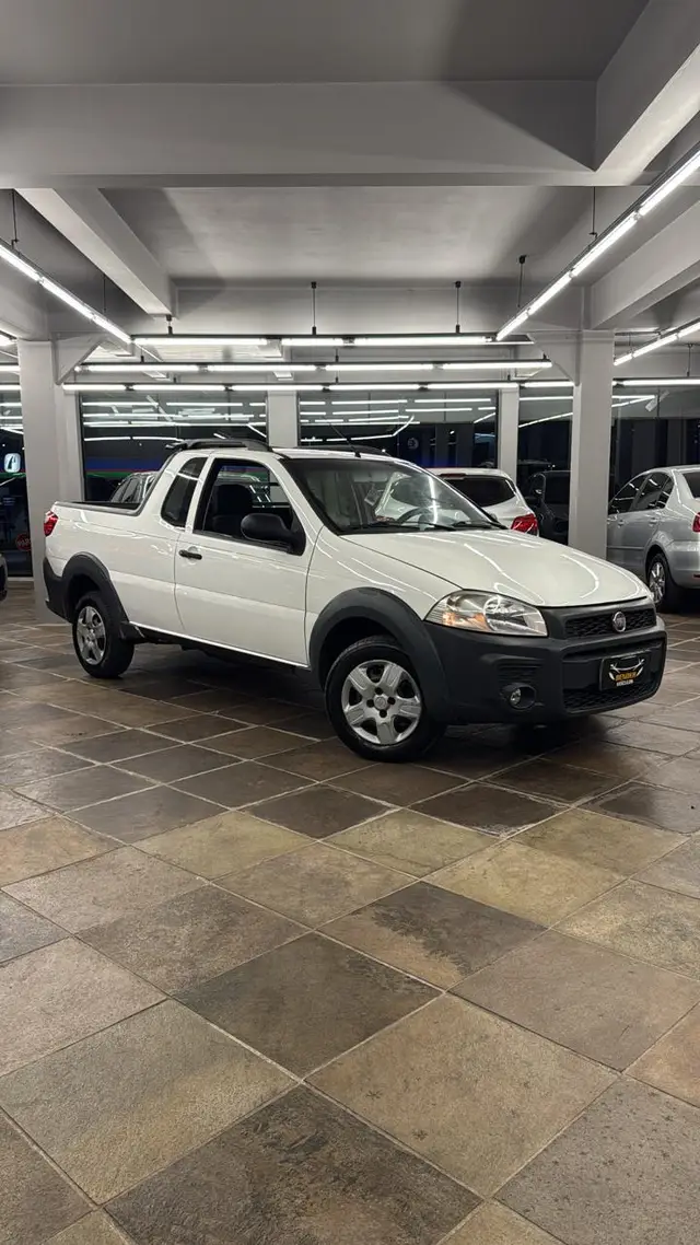 Carro Fiat Strada 2015 Working 1.4 (Flex) (Cabine Estendida)
