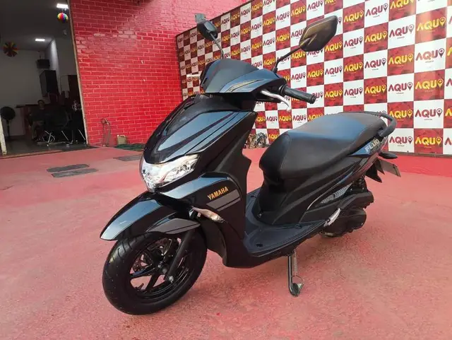 Moto Yamaha Fluo 2023 ABS