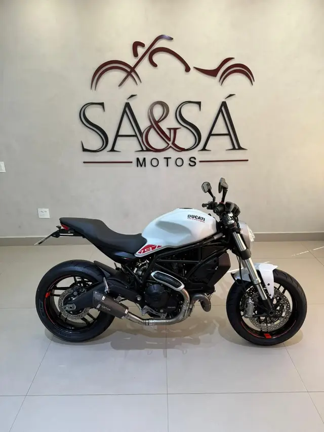 Moto Ducati Monster 2019 797