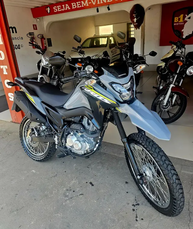 Moto Honda NXR 160 2025 Bros CBS