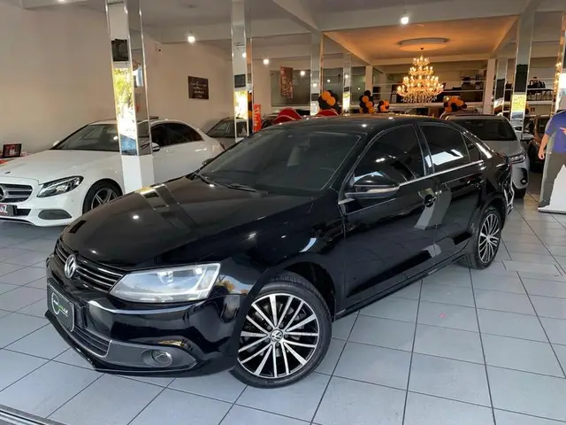 Carro Volkswagen Jetta 2014 2.0 TSI Highline DSG