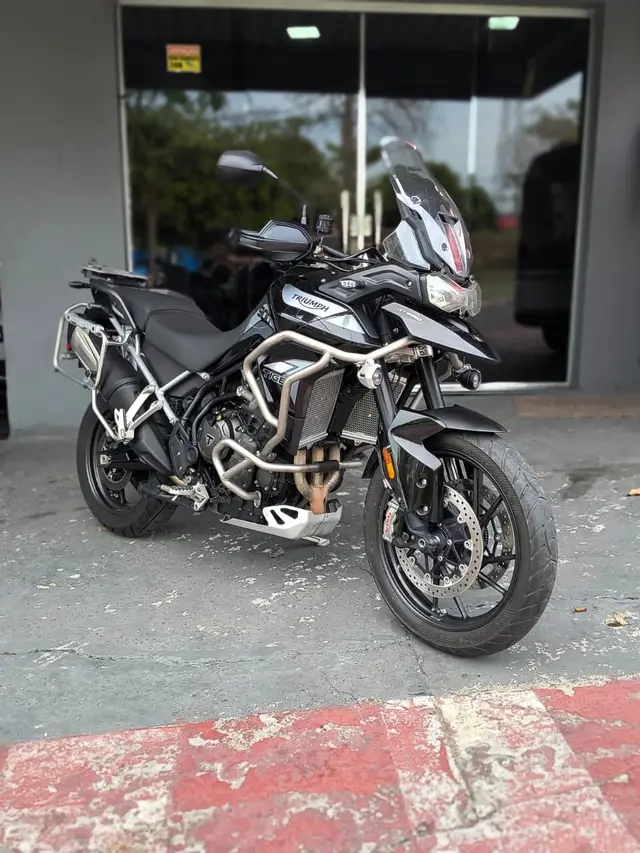 Moto Triumph Tiger 900 2023 GT Pro