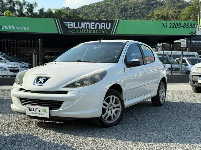 Carro Peugeot 207 Sedan 2014 207 Passion Active 1.4 (Flex)