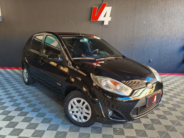Carro Ford Fiesta Hatch 2013 SE Rocam 1.6 (Flex)