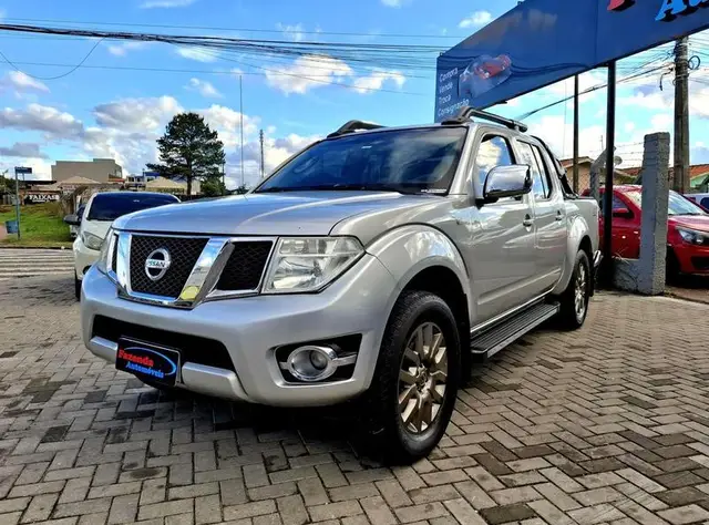 Carro Nissan Frontier 2016 2.5 TD CD 4x4 SV Attack