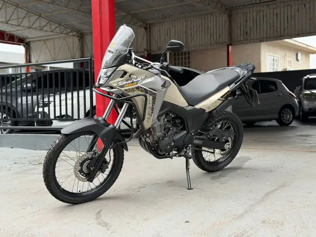 Moto Honda XRE 300 2024 Adventure