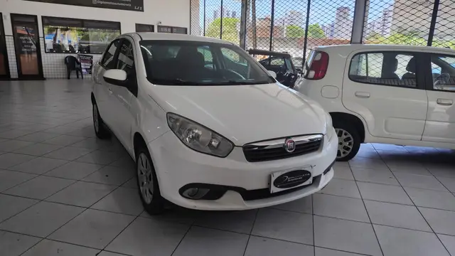 Carro Fiat Grand Siena 2015 Evo Attractive 1.4 8V (Flex)