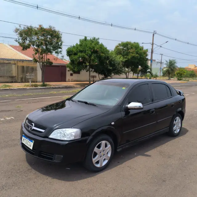 Carro Chevrolet Astra Hatch 2007 Advantage 2.0 (Flex)