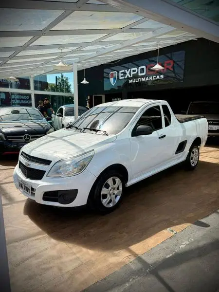 Carro Chevrolet Montana 2018 LS 1.4 (Flex)