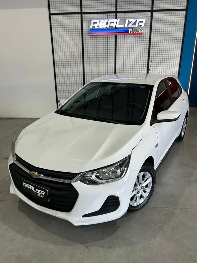 Carro Chevrolet Onix 2023 LT 1.0
