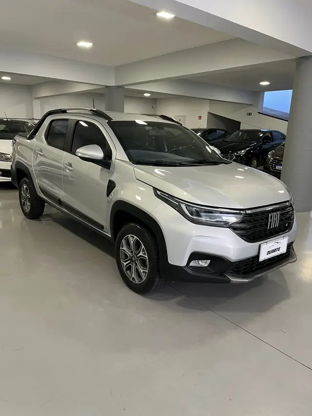 Carro Fiat Strada 2021 Volcano 1.3 CD (Flex)