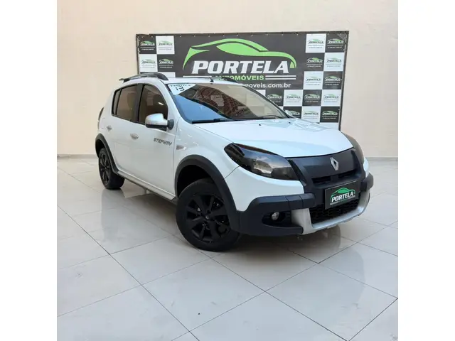 Carro Renault Sandero Stepway 2013 1.6 8V (Flex)