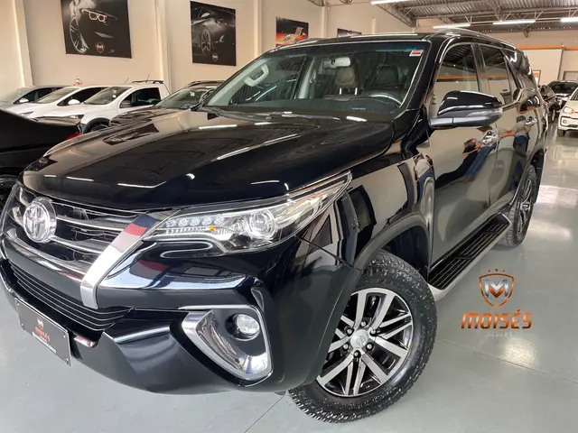 Carro Toyota SW4 2020 2.8 TDI SRX 7L 4x4 (Aut) (Diesel)