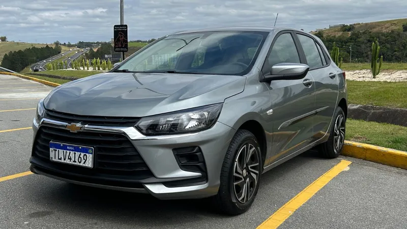 Chevrolet Onix 1.0 2026: detalhes em 65 fotos exclusivas da opção mais básica do hatch