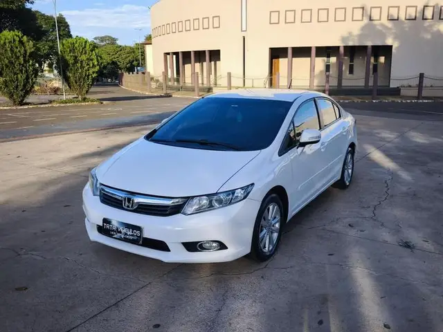 Carro Honda Civic 2014 LXS 1.8 i-VTEC (Aut) (Flex)