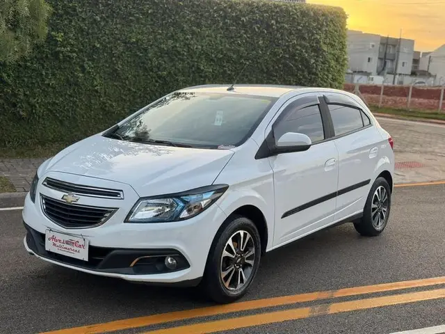 Carro Chevrolet Onix 2016 1.4 LTZ SPE/4