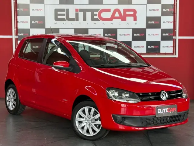Carro Volkswagen Fox 2014 1.0 TEC (Flex) 4p