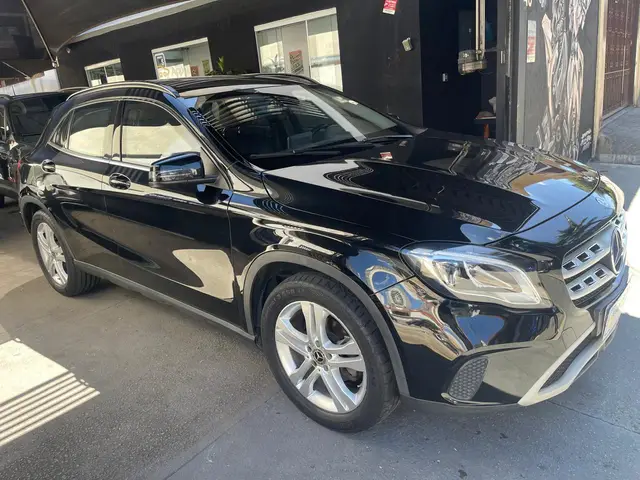 Carro Mercedes-Benz GLA 200 2020 Style 1.6 Turbo (Aut)