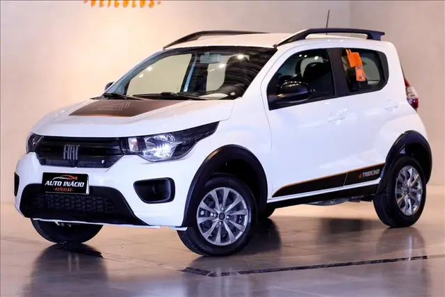 Carro Fiat Mobi 2024 Trekking 1.0