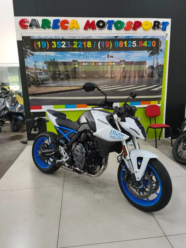 Moto Suzuki GSX-8S 2025 776 cc